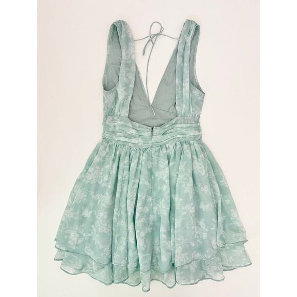 Abercrombie & Fitch plunge neck floral mini dress (size small) - Picture 4 of 6